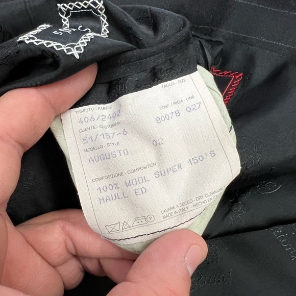 Brioni Black w/ White Pinstripe Super 150’s Suit 50L - Picture 9 of 9